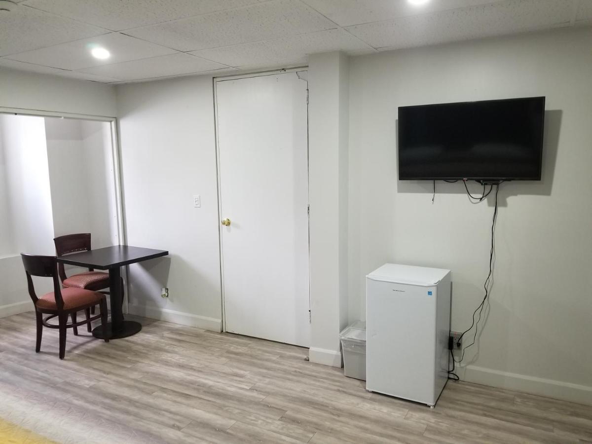 Bloorcourt Inn Торонто Экстерьер фото